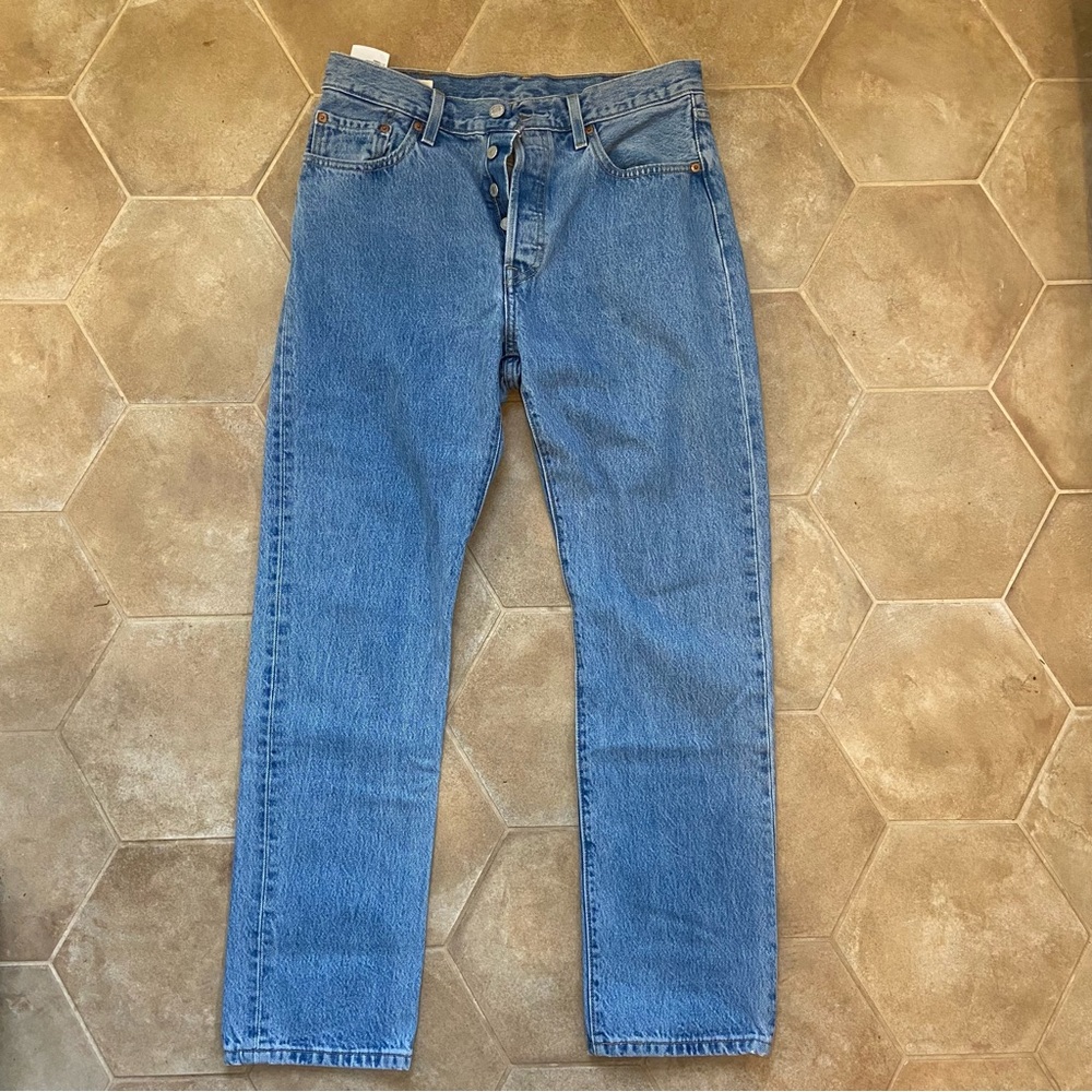 Levi's Women's Straight Leg Blue Jeans